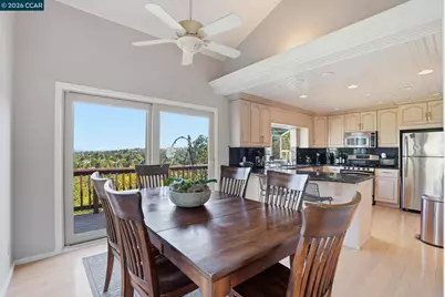 132 Rudgear Dr, Walnut Creek, CA 94596 - Photo 15