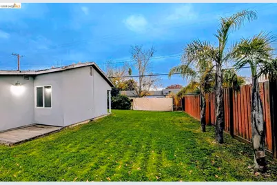 363 Ford Rd, Sacramento, CA 95838 - Photo 27