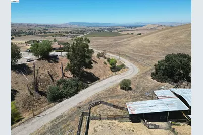 11251 Reuss Rd, Livermore, CA 94550 - Photo 9