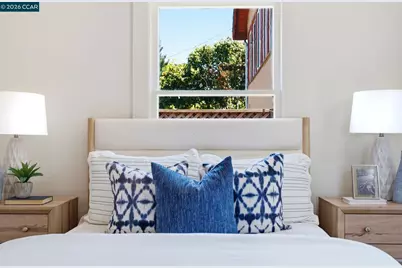 5948 Howell St, Oakland, CA 94609 - Photo 13
