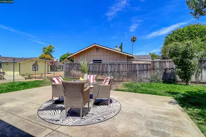 4323 Arleda Ln, Concord, CA 94521 - Photo 33