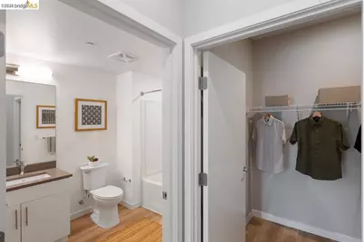 260 Brooklyn Basin Way #533, Oakland, CA 94606 - Photo 9