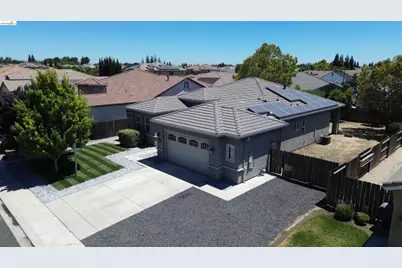 1110 Clearwater Creek Blvd, Manteca, CA 95336 - Photo 1