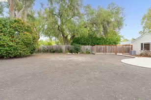 1894 Granada Dr, Concord, CA 94519 - Photo 29