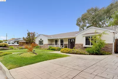 1894 Granada Dr, Concord, CA 94519 - Photo 3