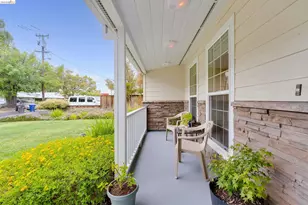 1894 Granada Dr, Concord, CA 94519 - Photo 5