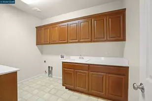 507 Livingston Ct, Discovery Bay, CA 94505 - Photo 39