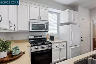 208 Commodore Dr, Richmond, CA 94804 - Photo 13