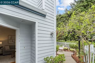 208 Commodore Dr, Richmond, CA 94804 - Photo 35
