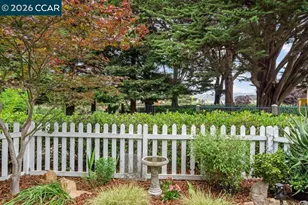 208 Commodore Dr, Richmond, CA 94804 - Photo 39