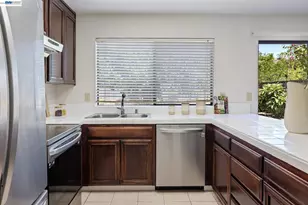 2227 Emerald Hills Cir, San Jose, CA 95131 - Photo 15