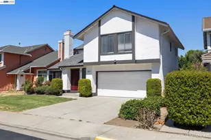 2227 Emerald Hills Cir, San Jose, CA 95131 - Photo 3