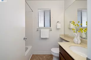2227 Emerald Hills Cir, San Jose, CA 95131 - Photo 33