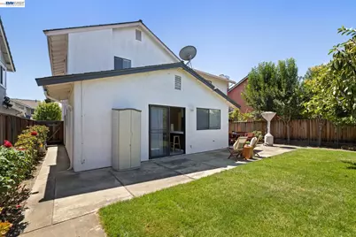 2227 Emerald Hills Cir, San Jose, CA 95131 - Photo 43