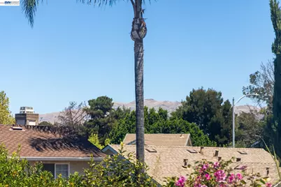 2227 Emerald Hills Cir, San Jose, CA 95131 - Photo 53