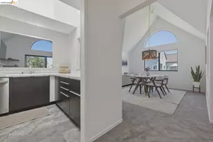 7 Courageous Ct, Alameda, CA 94501 - Photo 5