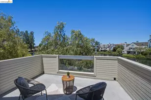 7 Courageous Ct, Alameda, CA 94501 - Photo 13