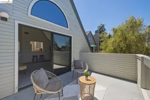 7 Courageous Ct, Alameda, CA 94501 - Photo 15
