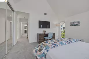 7 Courageous Ct, Alameda, CA 94501 - Photo 31