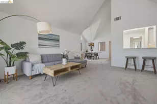 7 Courageous Ct, Alameda, CA 94501 - Photo 9