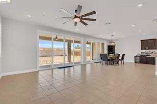 1553 Base Ct, Dixon, CA 95620 - Photo 15