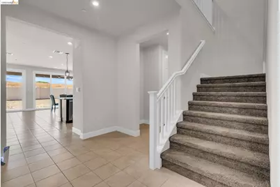 1553 Base Ct, Dixon, CA 95620 - Photo 7
