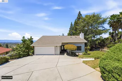 3981 Blue Gum Dr, San Jose, CA 95127 - Photo 3