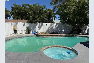2784 Entrada Cir, Antioch, CA 94509 - Photo 29