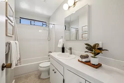 551 Richmond St, El Cerrito, CA 94530 - Photo 17