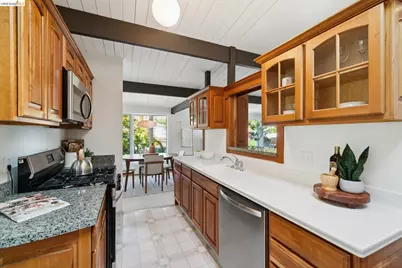 7811 Potrero Ave, El Cerrito, CA 94530 - Photo 15