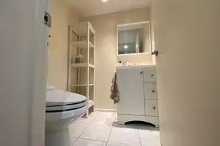 1015 Kings Rd, West Hollywood, CA 90069 - Photo 31