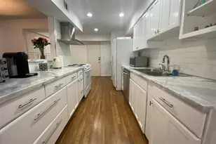 1015 Kings Rd, West Hollywood, CA 90069 - Photo 29