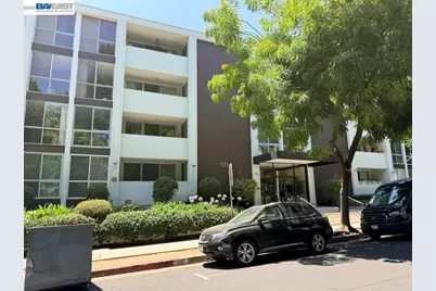 1015 Kings Rd #309, West Hollywood, CA 90069 - Photo 19
