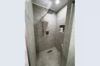 1015 Kings Rd #309, West Hollywood, CA 90069 - Photo 11