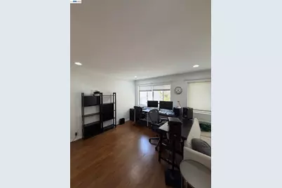 1015 Kings Rd #309, West Hollywood, CA 90069 - Photo 3