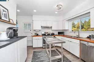 2160 Walnut St, Martinez, CA 94553 - Photo 7