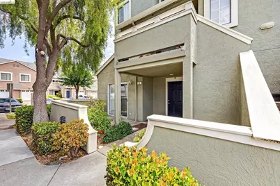 63 Trestle Dr, Hayward, CA 94544 - Photo 3