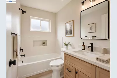 34390 Thornhill Ct., Fremont, CA 94555 - Photo 23