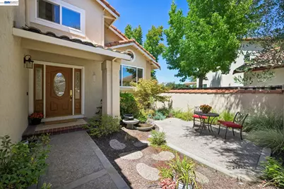 3276 Melanie Cir, Pleasanton, CA 94588 - Photo 3