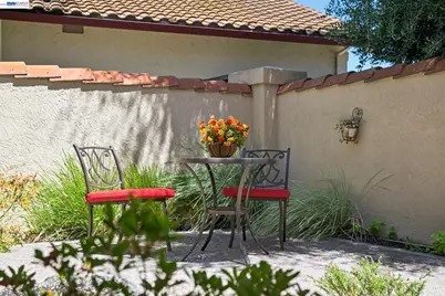 3276 Melanie Cir, Pleasanton, CA 94588 - Photo 5