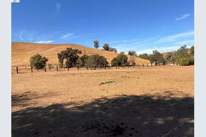 5940 Victoria Ln, Livermore, CA 94550 - Photo 11