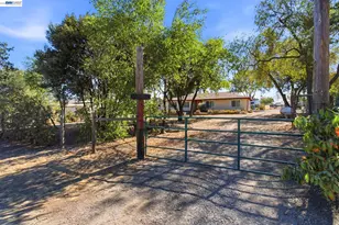 5940 Victoria Ln, Livermore, CA 94550 - Photo 5