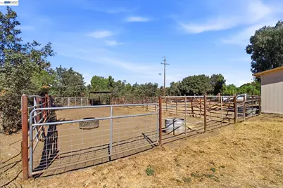5940 Victoria Ln, Livermore, CA 94550 - Photo 7