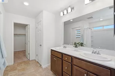 639 Rosedale Way, Lathrop, CA 95330 - Photo 31