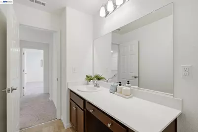 639 Rosedale Way, Lathrop, CA 95330 - Photo 35