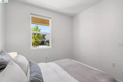 639 Rosedale Way, Lathrop, CA 95330 - Photo 17
