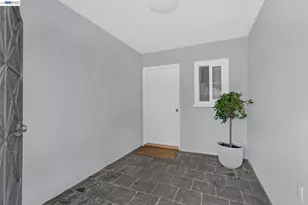 1430 Silliman St, San Francisco, CA 94134 - Photo 31