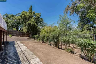 1910 Encima Dr, Concord, CA 94519 - Photo 59