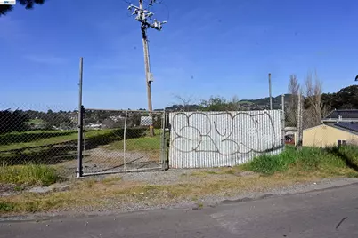 3944 La Cima Rd, El Sobrante, CA 94803 - Photo 9