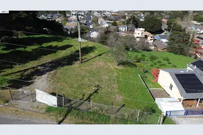 3944 La Cima Rd, El Sobrante, CA 94803 - Photo 33